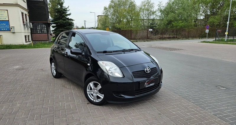 Toyota Yaris cena 14900 przebieg: 199999, rok produkcji 2006 z Stryków małe 667